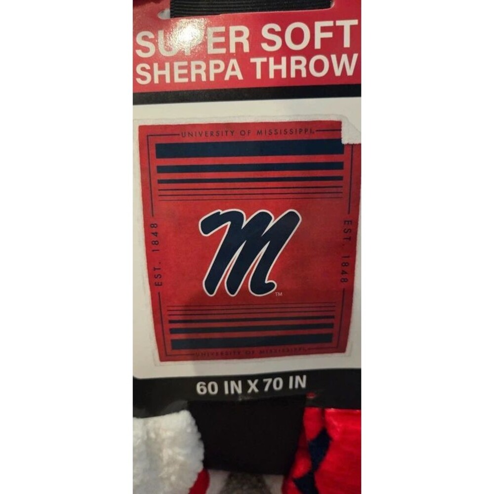 University of Mississippi sherpa throw - Picture 2 of 4